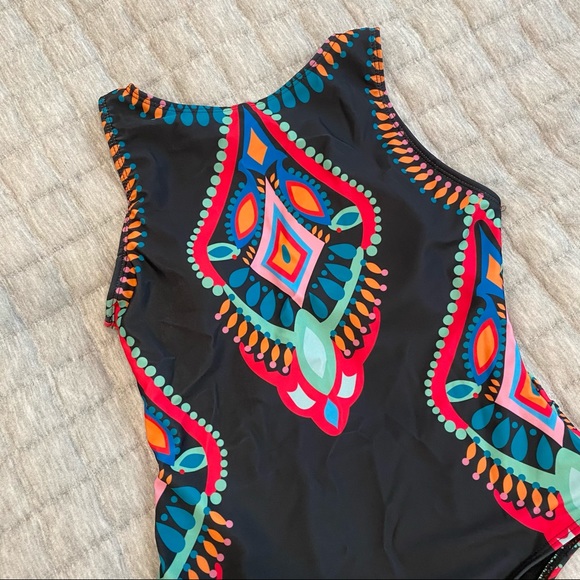 Bohemian colorful open back one piece cut out black swimsuit - Picture 8 of 8